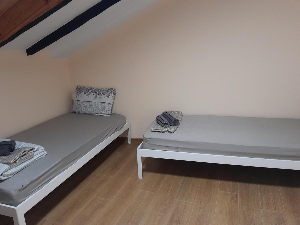 Hancho Sevenups - Kapana Plovdiv Center ภายนอก รูปภาพ
